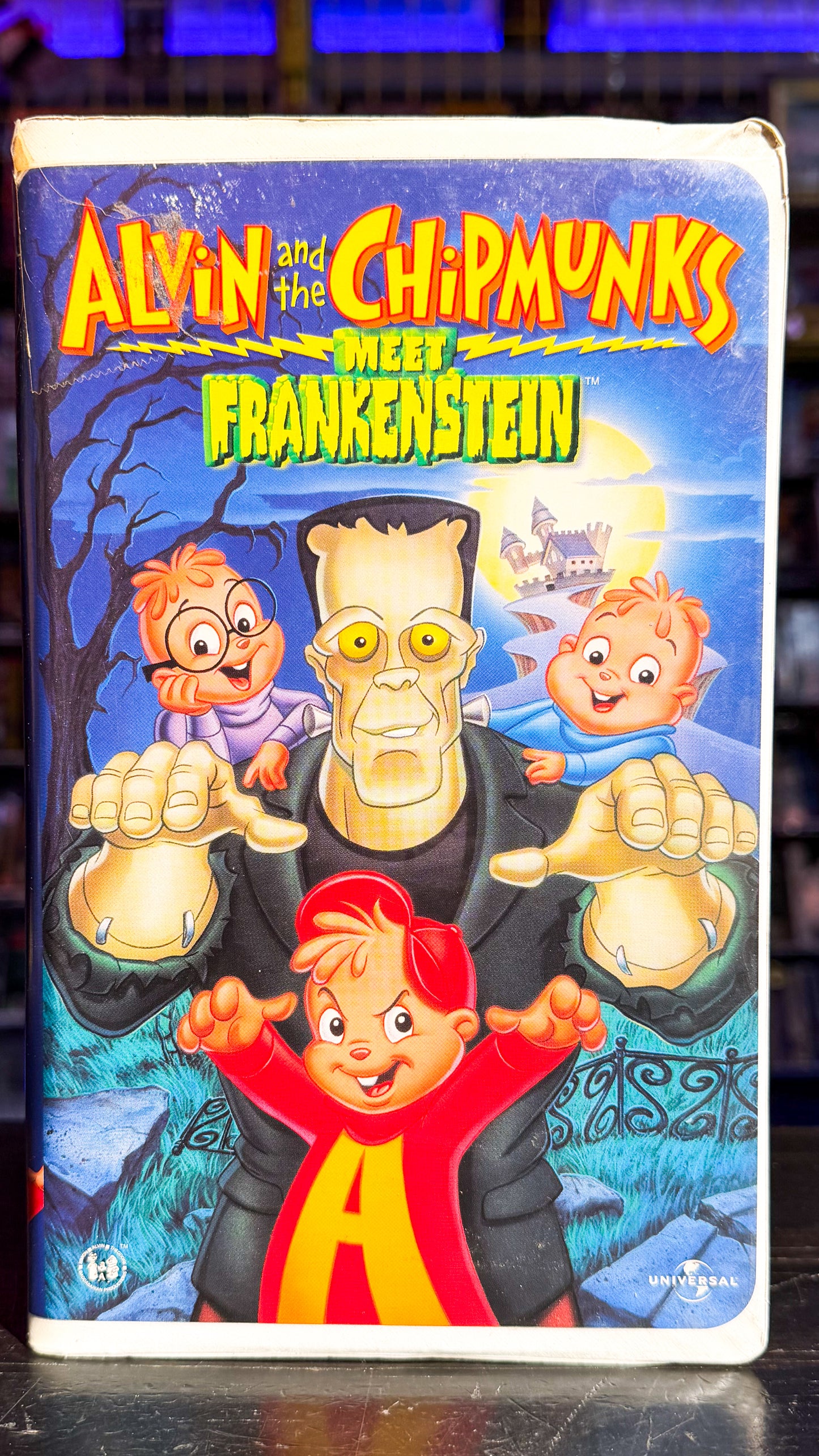 Alvin And The Chipmunks Meet Frankenstein