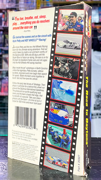 Hot Wheels: PRO Racing Video The Road To Daytona