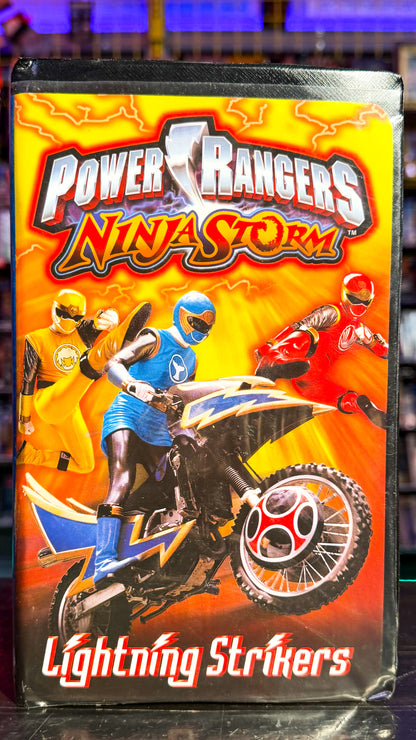 Power Ranger Ninja Storm Lightning Strikers
