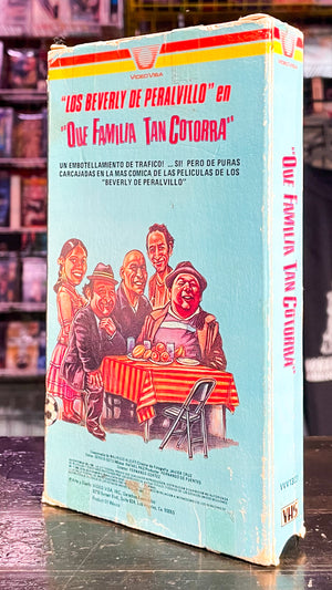 “Que Familia Tan Cotorra”